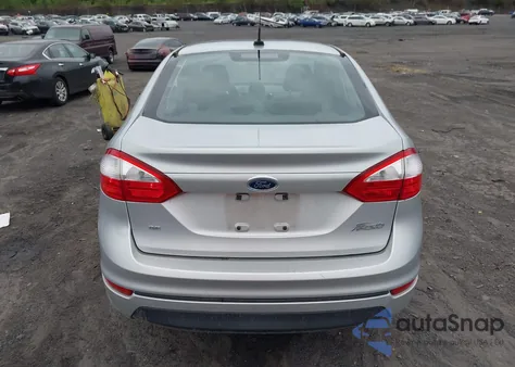 2014 Ford Fiesta Se z USA, uszkodzony, nr VIN 3FADP4BJ2EM239439